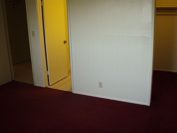 3rd image of 30 N 3rd St APT D