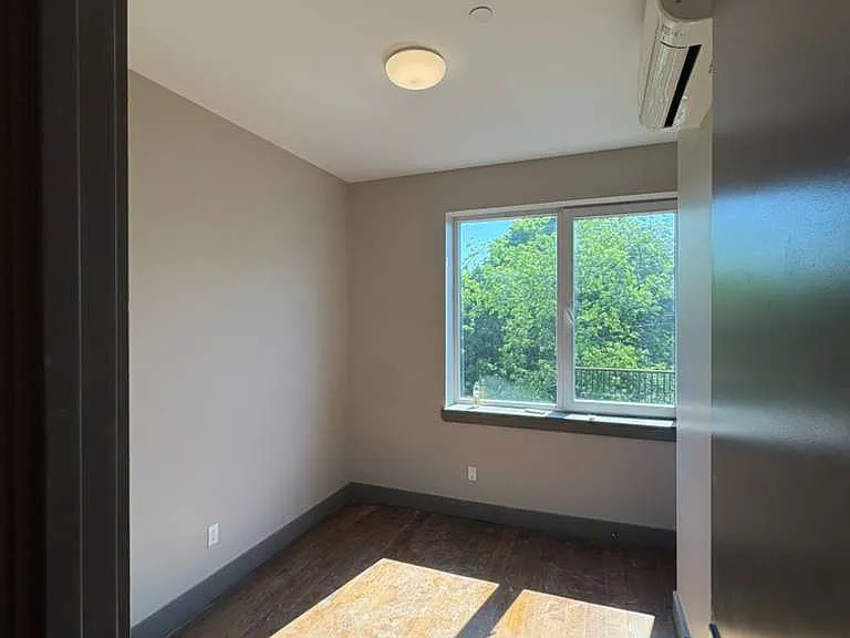 203 Troy Ave #2C — Photo 1