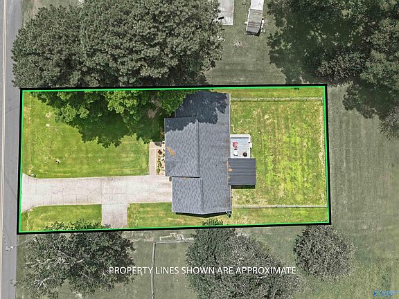 3rd image of 815 Nelson Rd