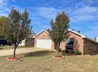 3415 Austin St, Gainesville, TX 76240