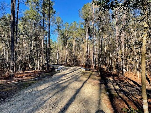 4th image of 481 Creek Estates Ln