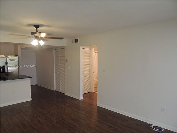 2nd image of 833 West Ave APT 302