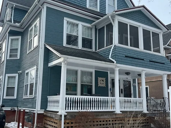 138-140 Magnolia Ter, Springfield, MA 01108