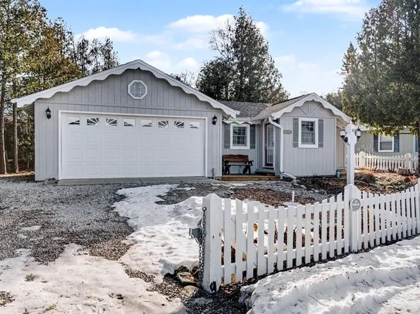 2357 Parkview Dr, Sister Bay, WI 54234