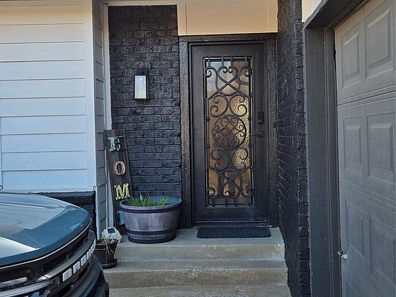 4th image of 4251 Norfolk Ave