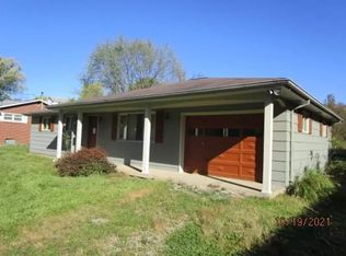 315 Lakeview Dr, Washington, PA
