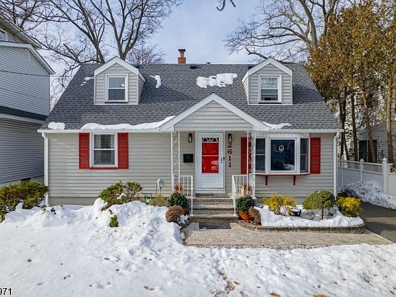 4th image of 2611 N Wood Ave