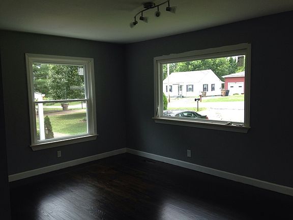 3rd image of 2611 Woodyhill Dr