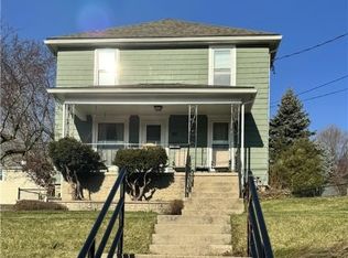 90 East Ave, Akron, NY 14001