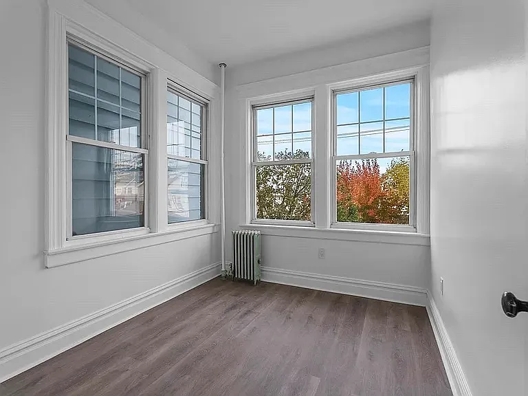 3 bed, 1200 sqft, $2,495 — Photo 3