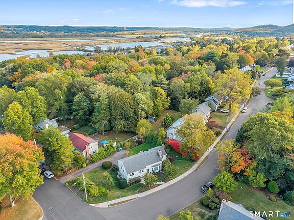 4th image of 195 Hepburn Road