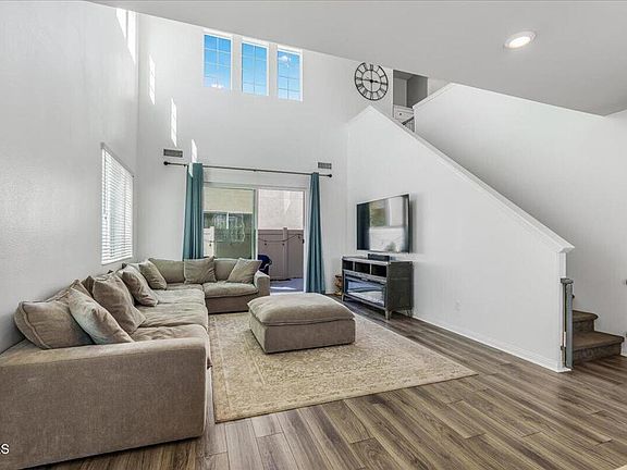 2nd image of 484 Tibbetts St