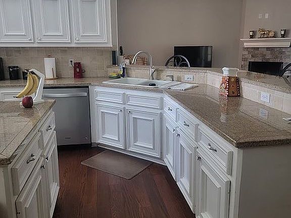 3rd image of 3803 Autumn Wood Ln