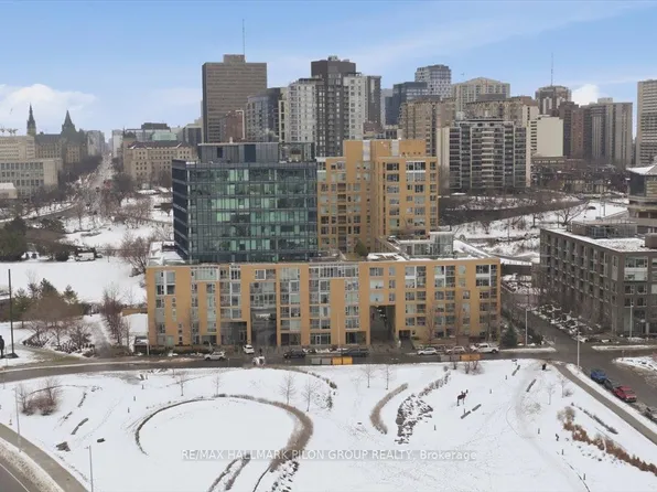 250 Lett St #905, Ottawa, ON K1R 0A8