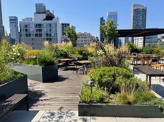 Rented by Greystar | media 10