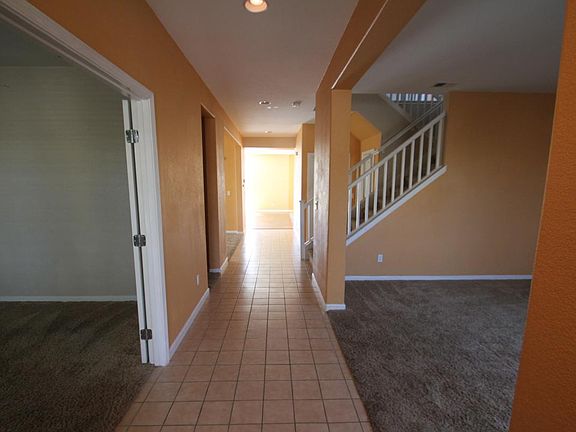 3rd image of 1438 Hunter Creek Dr