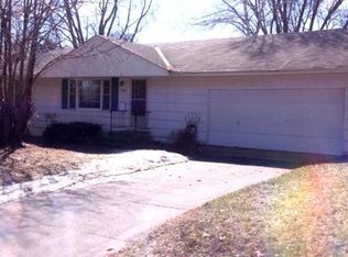 7463 Clayton Ave, Inver Grove Heights, MN 55076