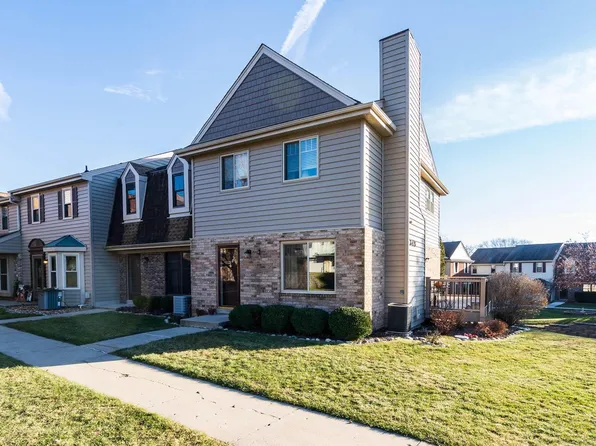 348 Willow Grove DRIVE #A, Pewaukee, WI 53072