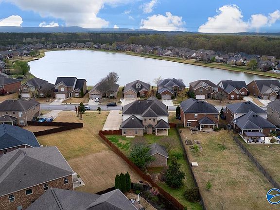 5th image of 3002 Grand Lake Way SW