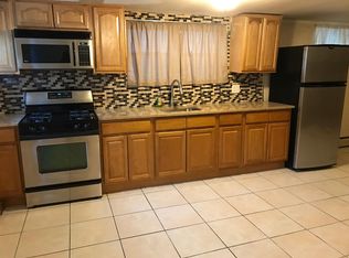 635 Hollywood Ave, Bronx, NY 10465