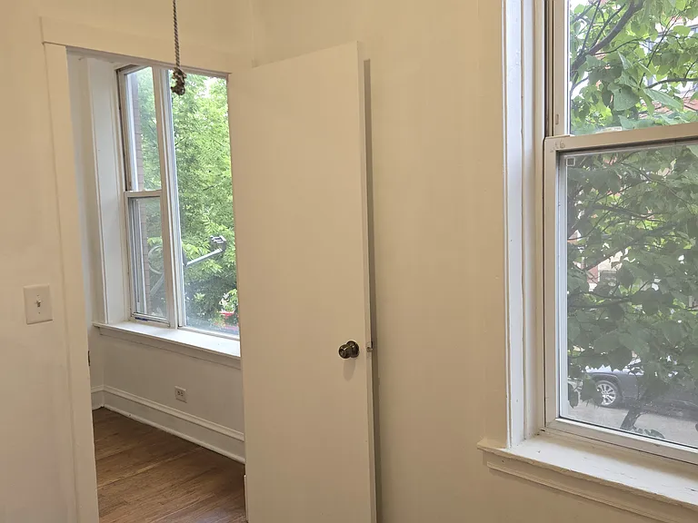 2238 W 21st St #2F — Photo 12