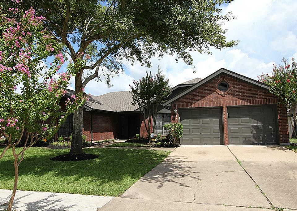 1st image of 2306 Hartman Dr