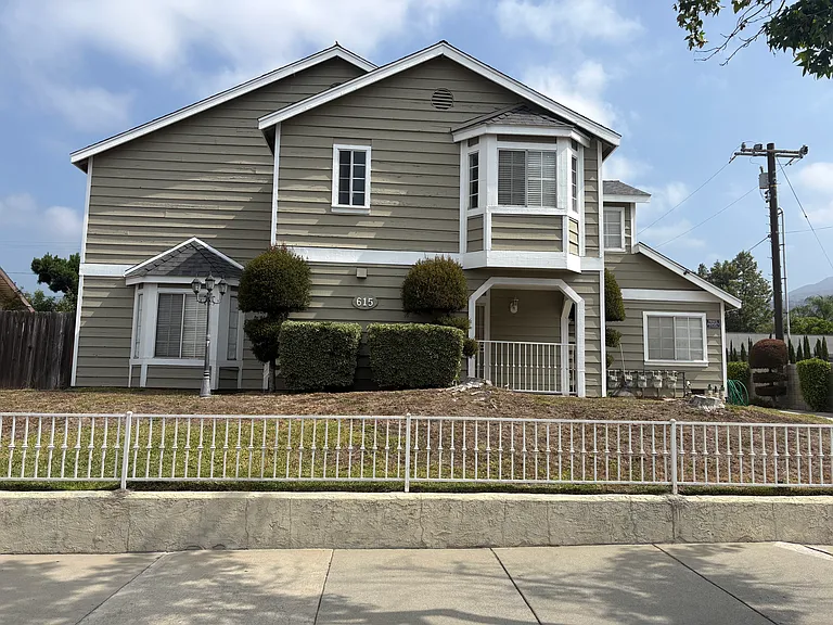 615 E Colorado Blvd #B — Photo 44