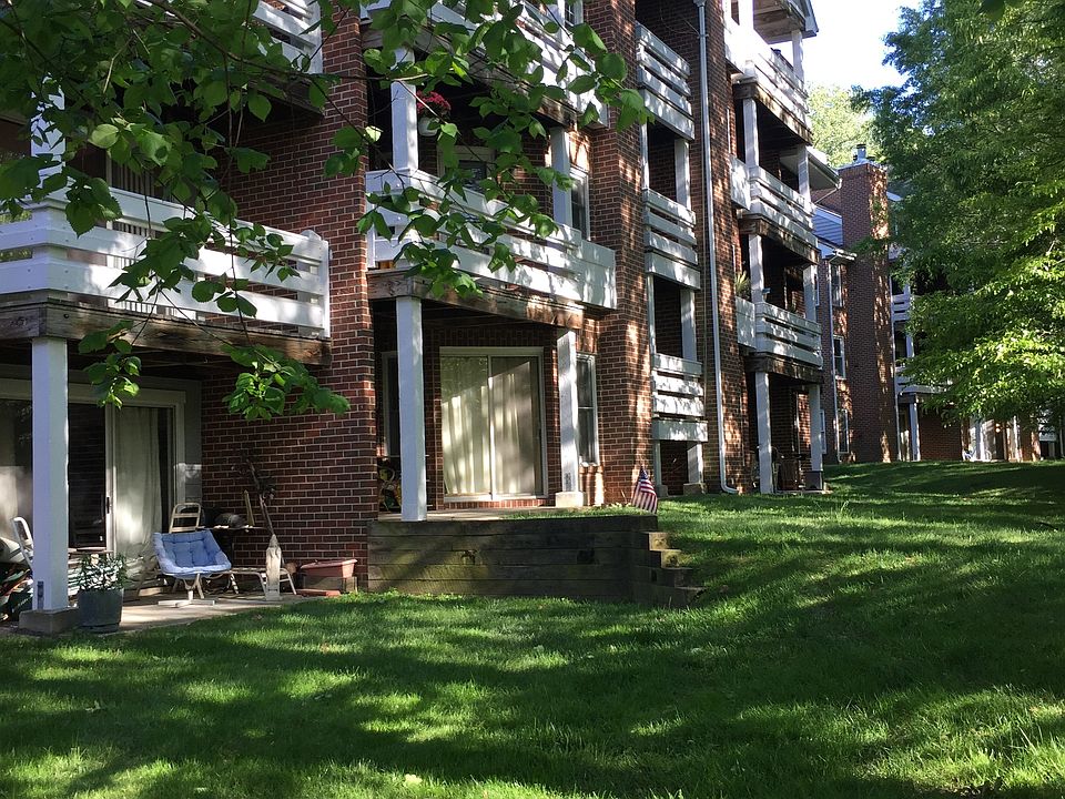 1st image of 7596 Lakeside Village Dr