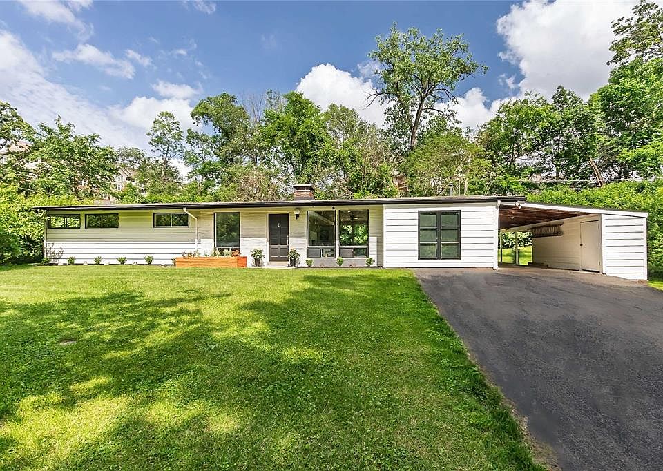 1st image of 1204 Dubois Ct