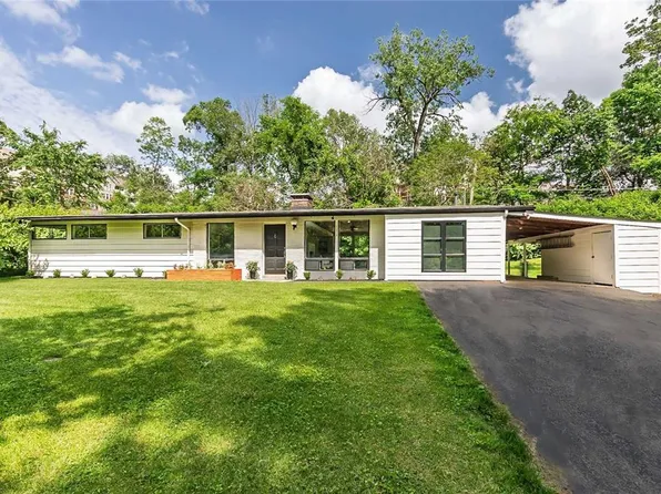 1204 Dubois Ct, Saint Louis, MO 63122