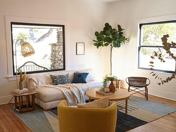4th image of 354 N Avenue 53