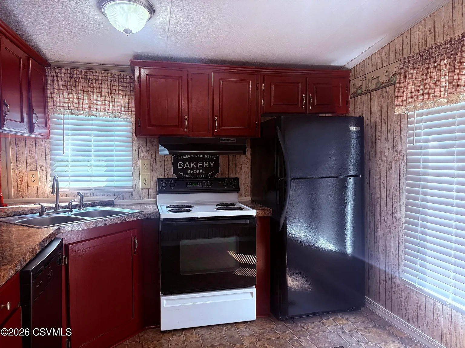 3 bed, 1000 sqft, $950 — Photo 4