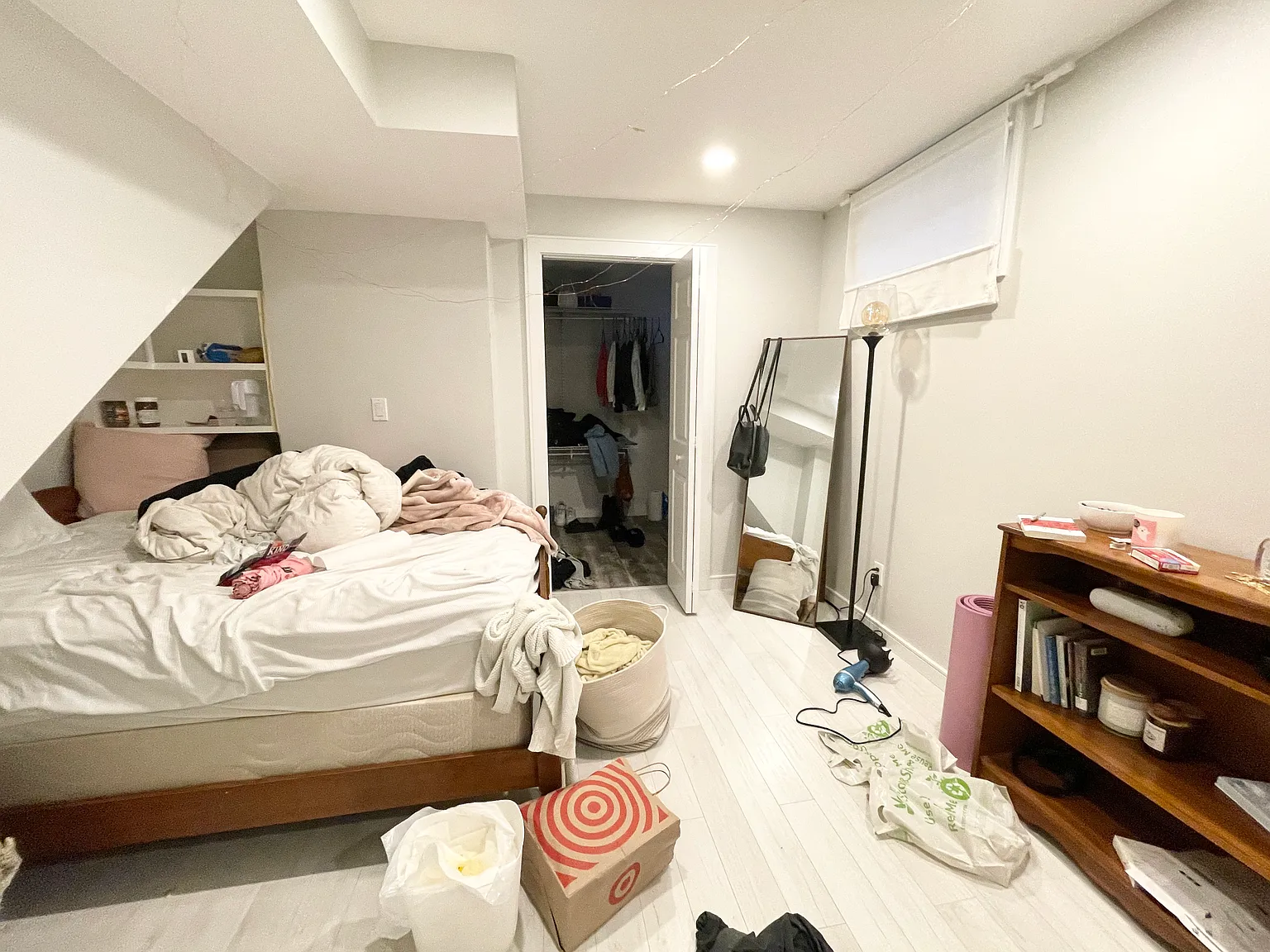 4 bed, 1500 sqft, $5,600 — Photo 2