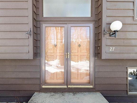 4th image of 27 Fox Run Rd