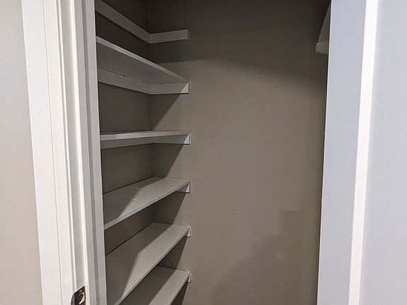 4th image of 528 Scott St #2B