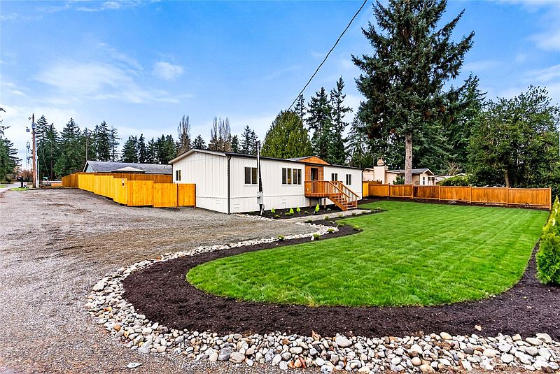 2nd image of 35851 12th Avenue SW