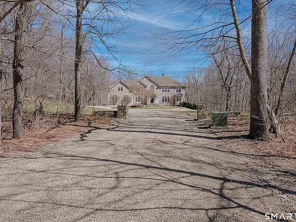 2nd image of 380 Southbury Road