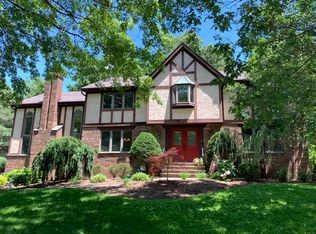 5 Sycamore Ct, Ramsey, NJ 07446