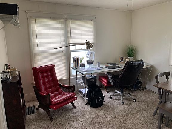 Bedroom or study