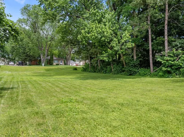 Harrison St W, Annandale, MN 55302