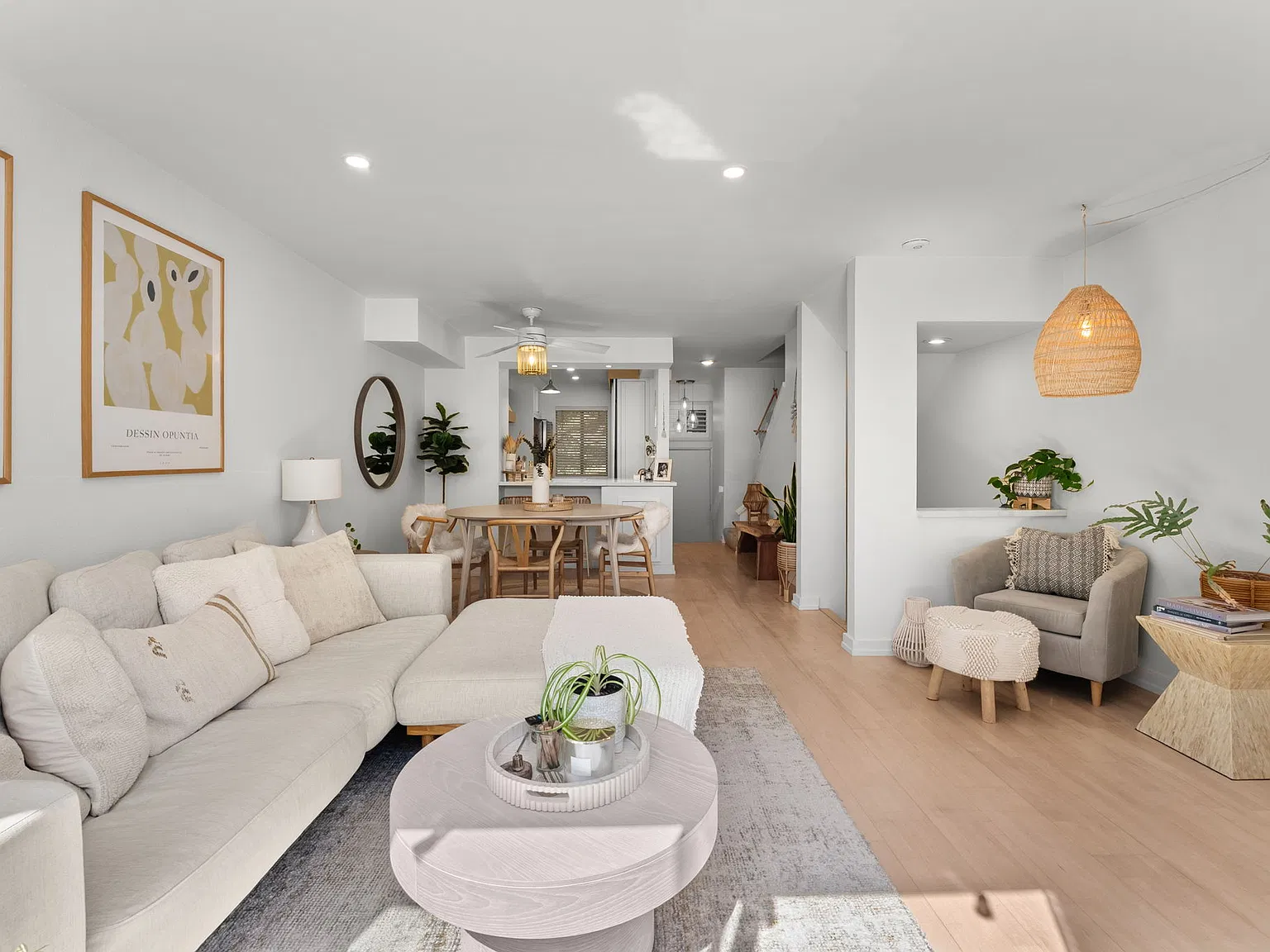 2 bed, 1.5 bath, 1208 sqft, $5,600 — Photo 4