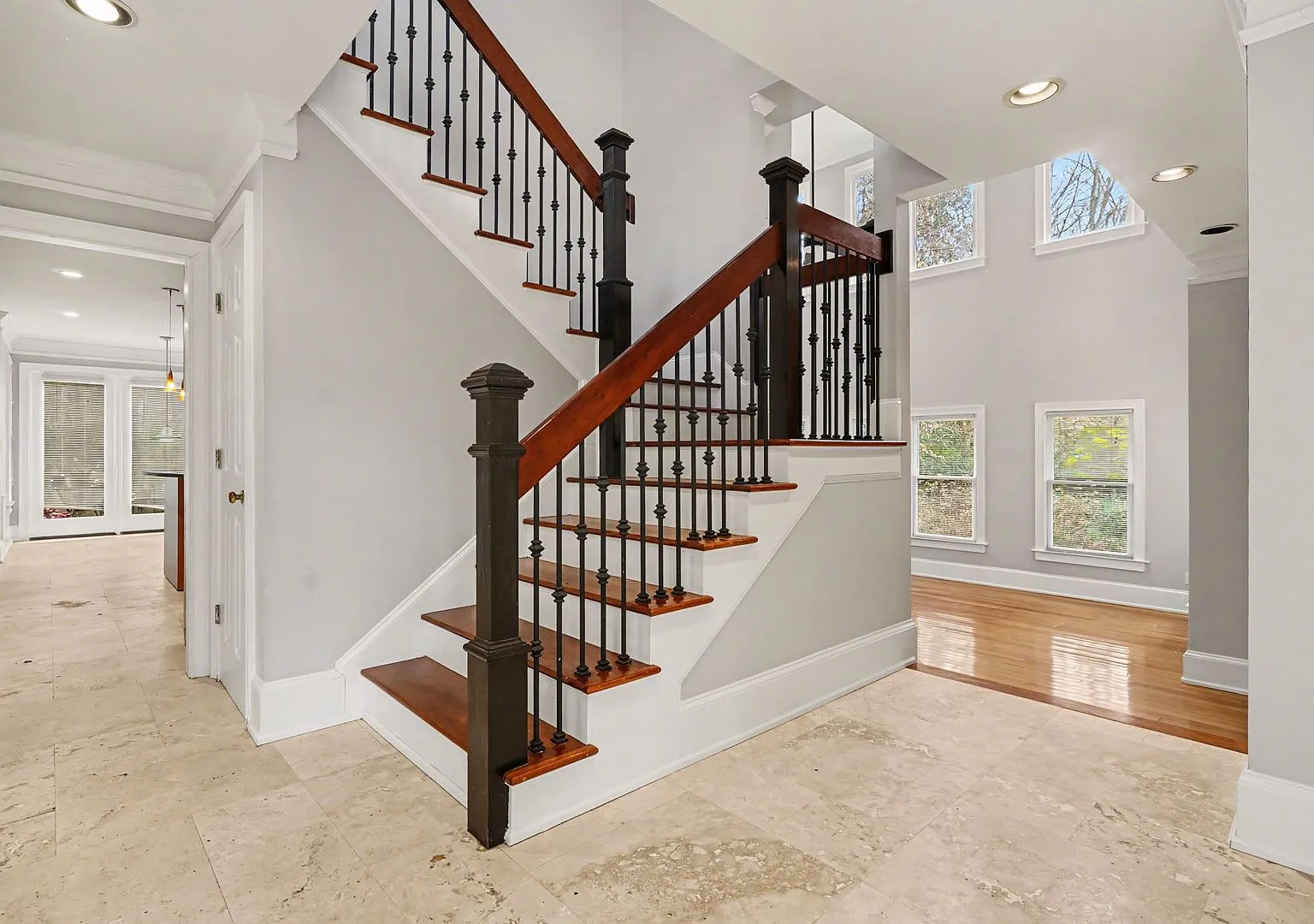 4 Bedroom, 3 Bath in the heart of Emory, CDC corridor — Photo 4