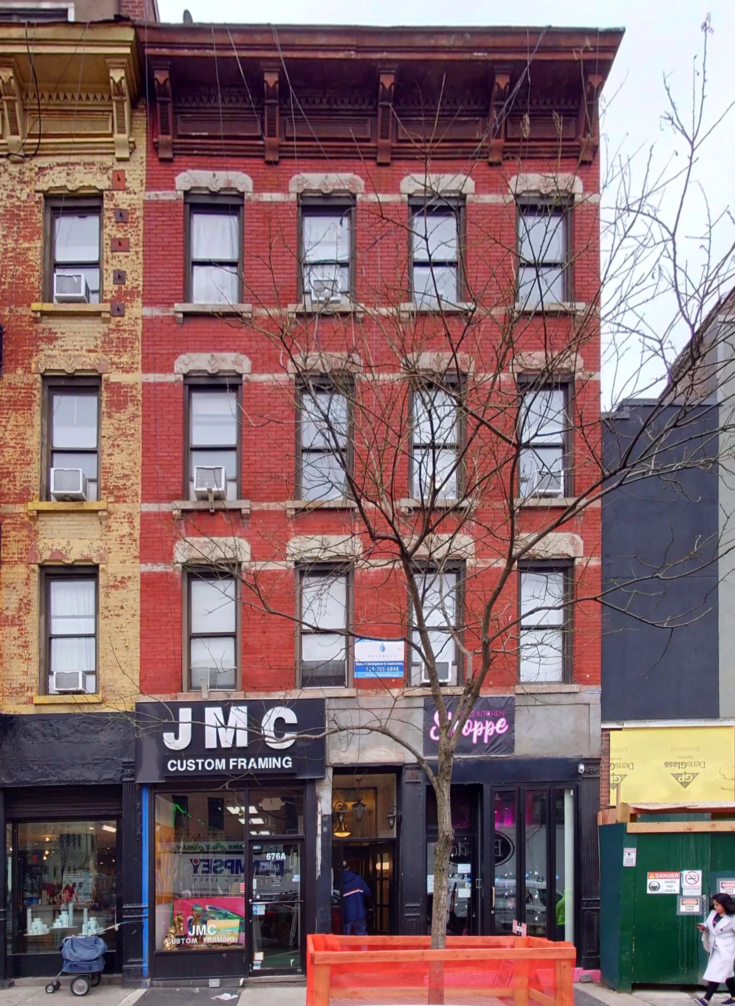 676 9th Avenue in Hell's Kitchen : Sales, Rentals, Floorplans