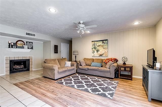 1st image of 5021 Shannon Dr