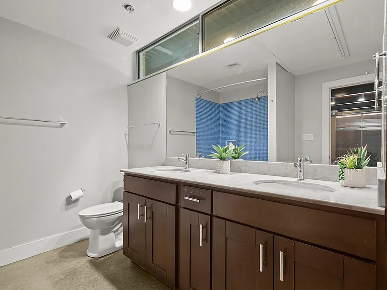 2205 N Lamar Blvd #114 — Photo 14