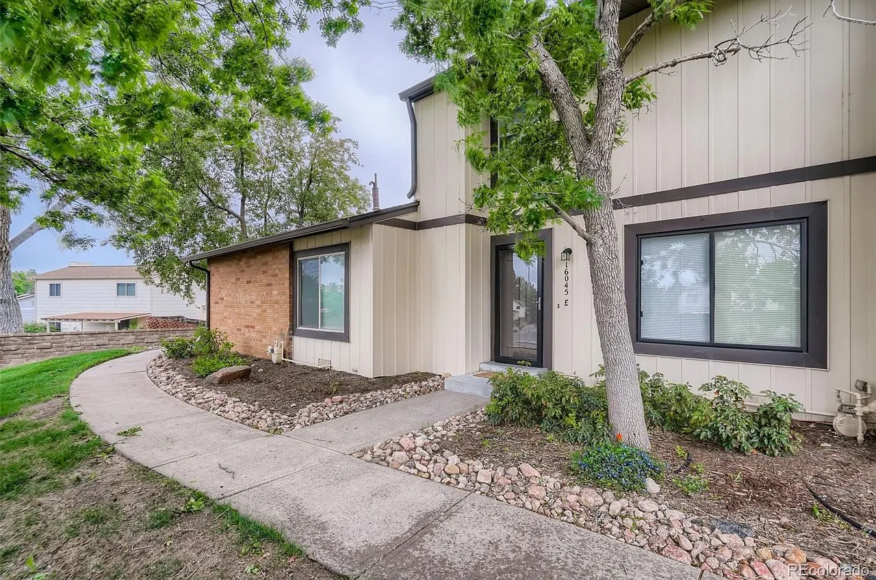 Ithaca Place — Photo 1