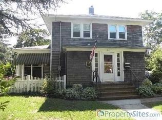 805 Roanoke Ave, Riverhead, NY 11901