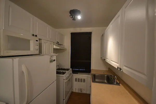 Rented by Silverstein Collection LLC  | media 16