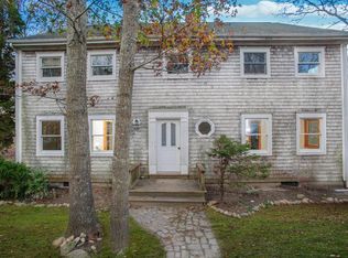 280 Oak Ln, West Tisbury, MA 02575