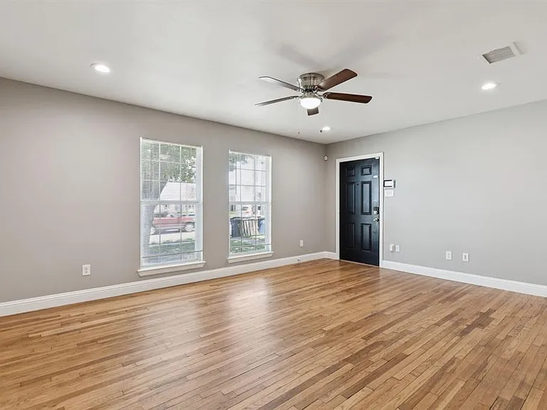3222 Inwood Rd — Photo 7